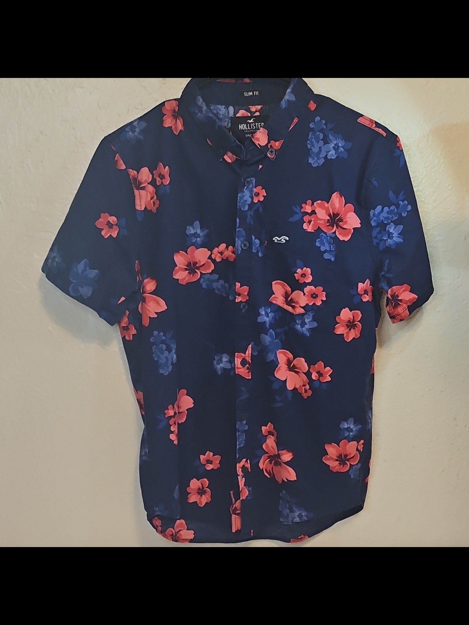 Hollister Navy Short-Sleeve Floral Button-Down Shirt